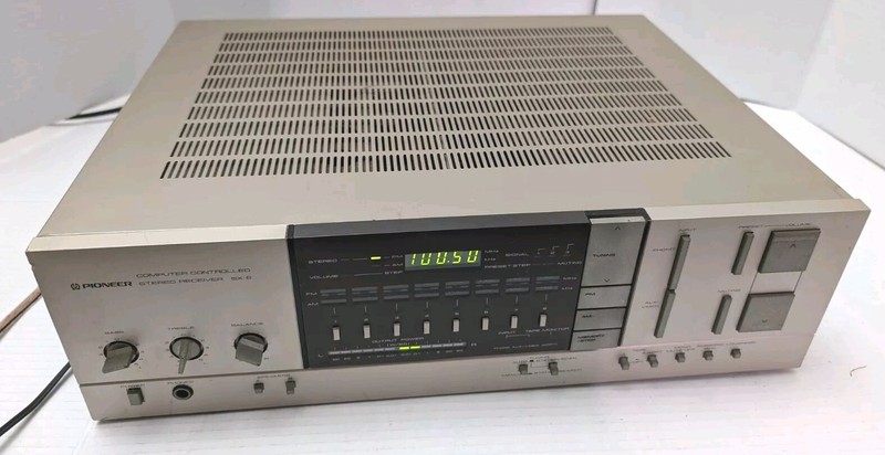 Vintage Working Gold Pioneer SX-6 AM/FM Stereo Receiver Computer Controlled