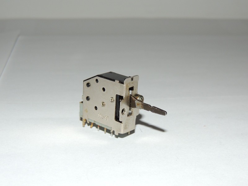 Technics SA-700 Loudness/FM- Muting 2 Position 8 pin Switch SS-L97