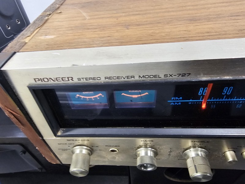 Vintage Pioneer SX-727 Stereo Receiver gallery