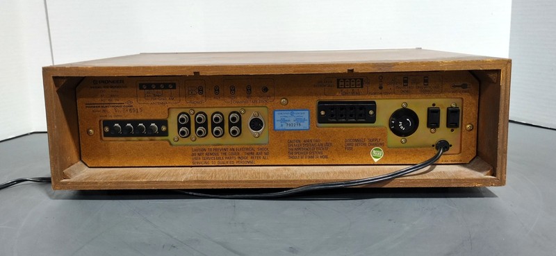 Pioneer ES-2000/KC 15W Per Channel Vintage AM/FM Radio Stereo Receiver gallery