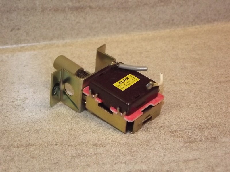 Realistic STA-65D Stereo Receiver Original Power Switch with Knob Part gallery