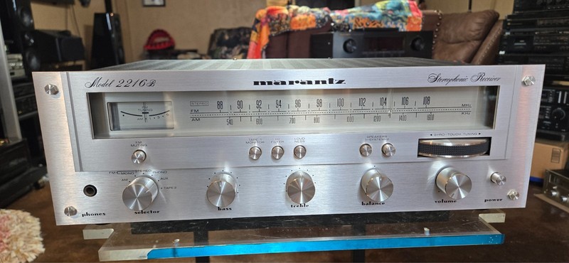 Vintage Marantz Model 2216B Stereophonic Receiver gallery