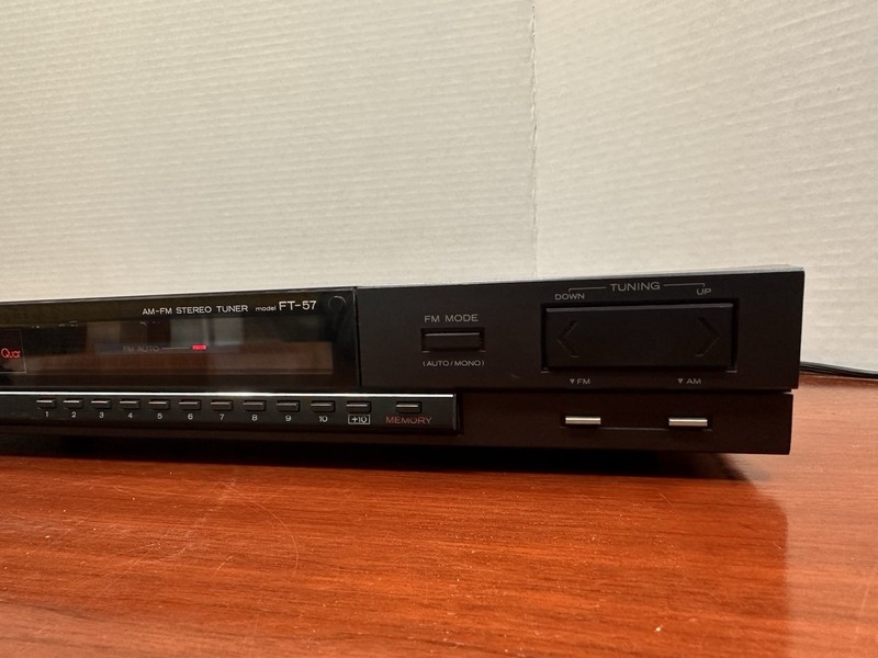 Vintage Hitachi FT-57 Tuner Tested Works gallery