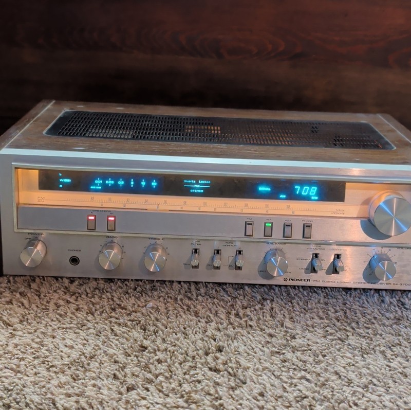 Pioneer SX-3700 FM Quartz Locked Stereo Receiver Vintage with manual