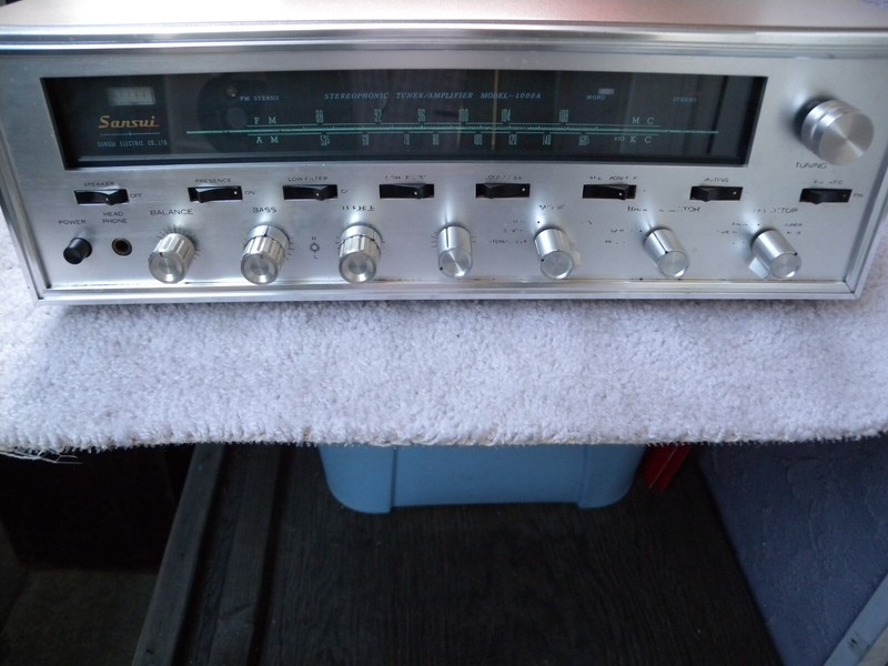 VINTAGE SANSUI TUBE AM/FM RECEIVER. MODEL 1000A GREAT WORKED CONDITION.