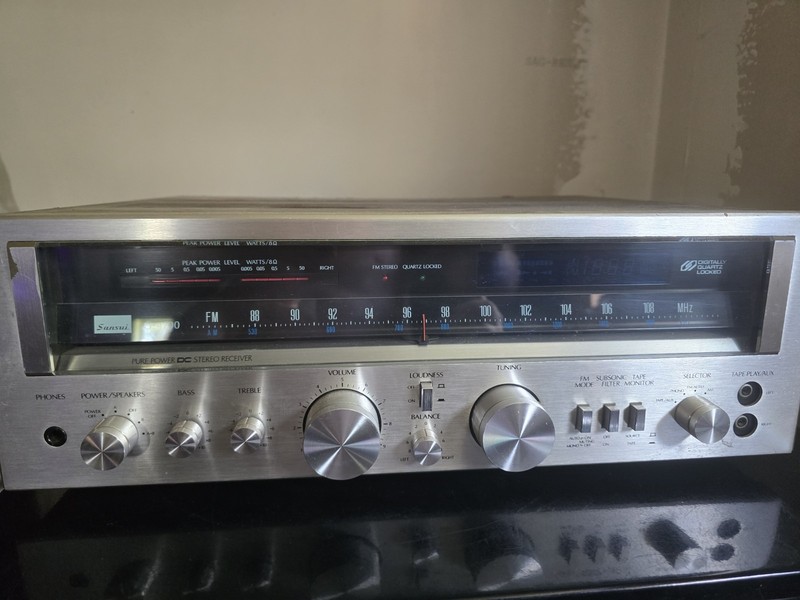 Vintage Sansui G-4700 Pure Power DC Stereo Receiver (READ DESCRIPTION)