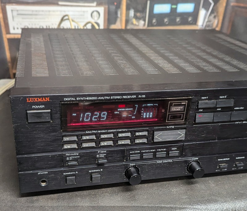Luxman R-115 stereo receiver gallery