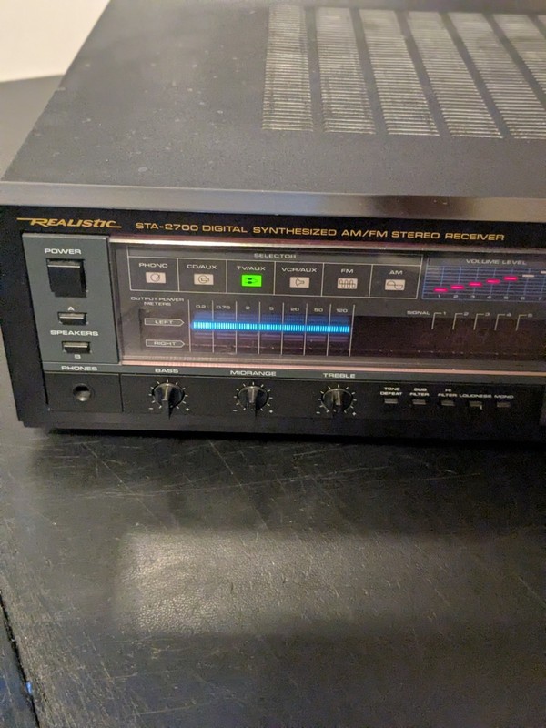 Realistic STA-2700 Digital Synthesized AM/FM Stereo Receiver No Remote gallery