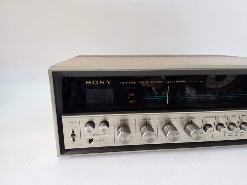 SONY STR-6046A 1970s FM/AM Stereo Receiver (FOR PARTS!!!)READ DESCRIPTION!!! gallery