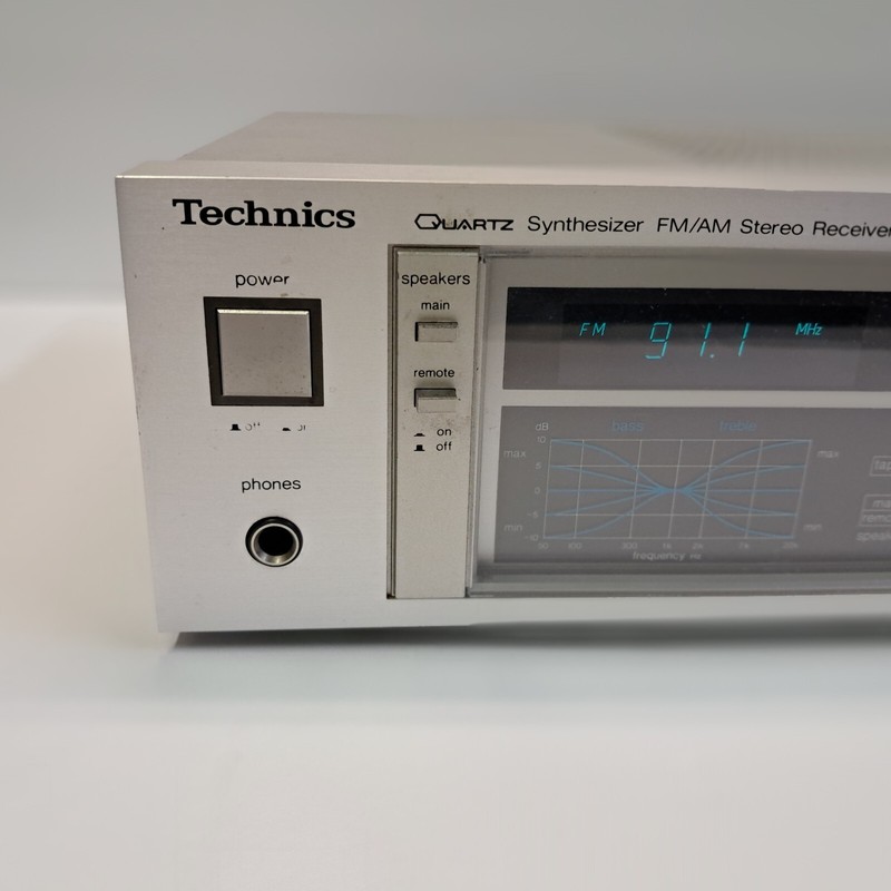 Vtg Japan Technics Quartz Synthesizer FM/AM Stereo Receiver SA-151 Works ! gallery