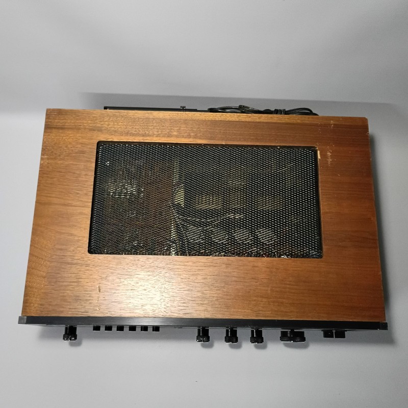 Realistic STA-85 AM/FM Stereo Receiver Walnut Veneer Black Tested gallery