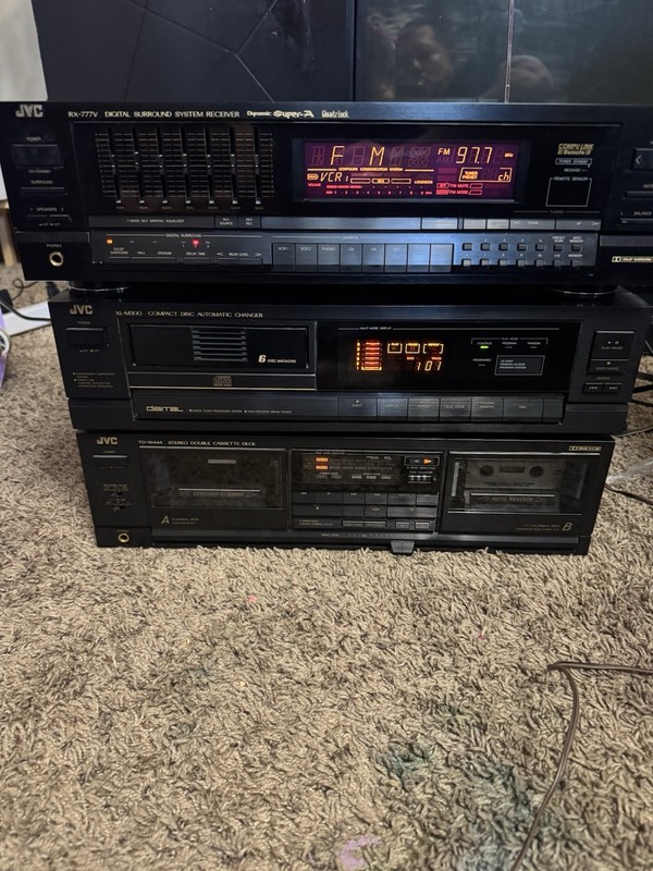 JVC RX-777V Digital Surround System Receiver JVC Xl-m300 Compact Disc Jvc Tdw444