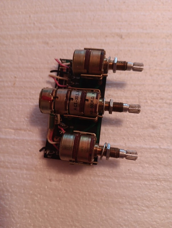 Pioneer QX-8000 Front Balance Rear Controls gallery