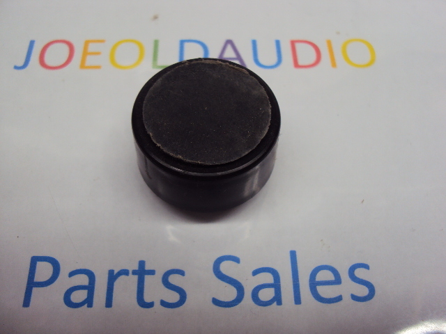 Harman Kardon CD 491 Foot 1 Piece. Tested. Parting Out CD 491.***