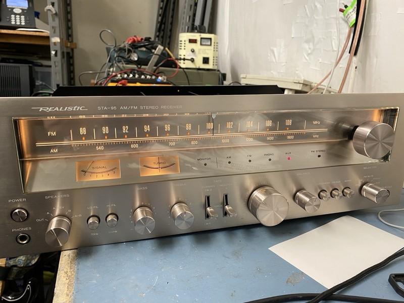 Vintage Realistic STA-95 AM/FM Stereo Receiver - FOR REPAIR *READ* gallery