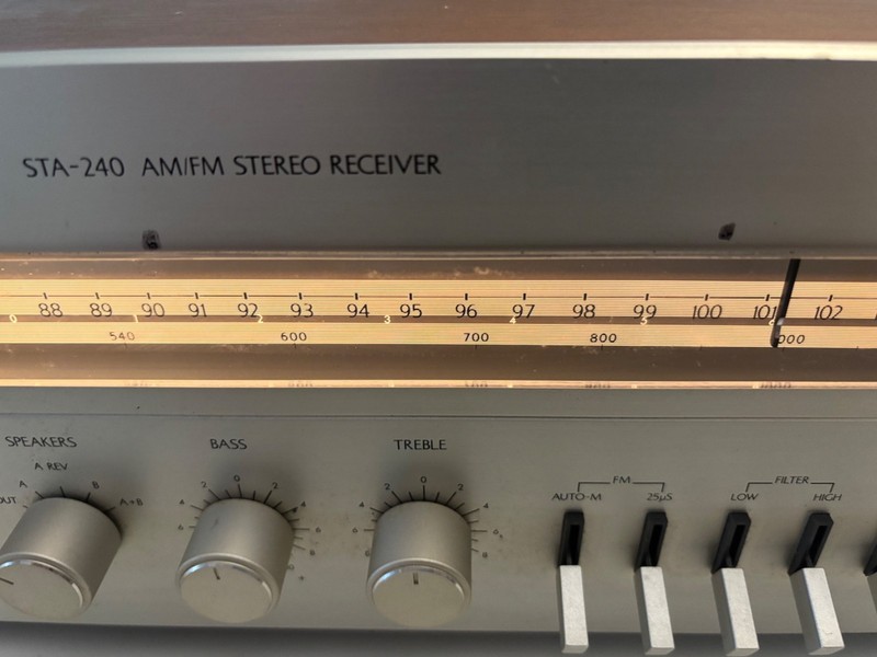 Realistic STA-240 Stereo Receiver 60WPC Radio Shack Walnut Case gallery