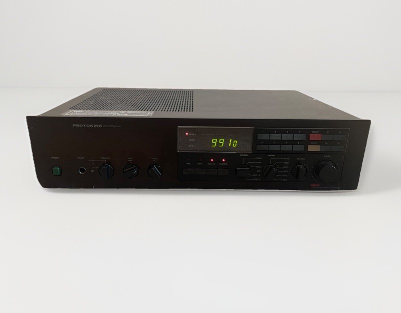 Proton D940 AM / FM Stereo Receiver With Dynamic Power On Demand