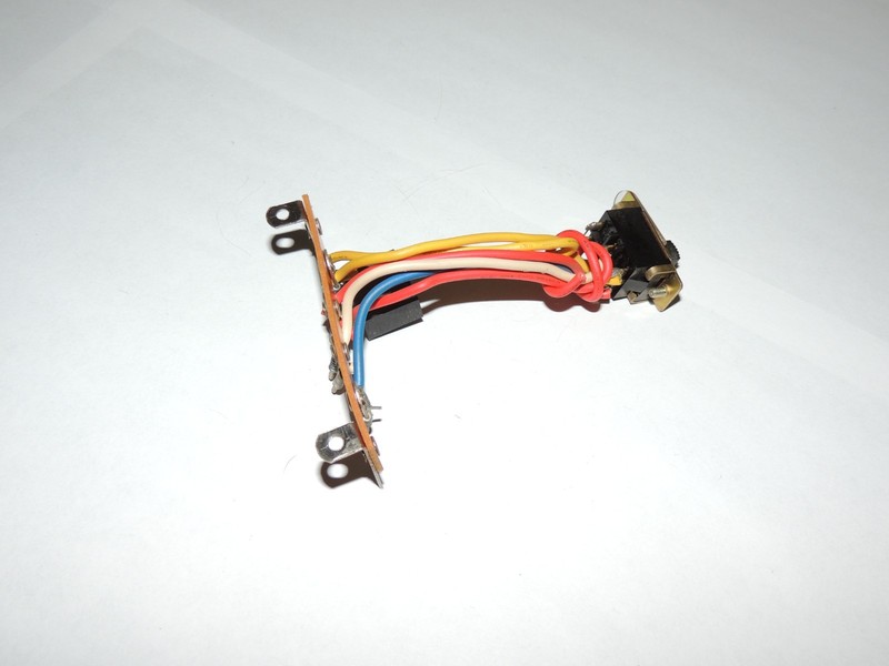 Kenwood Model Eleven AC-125v -250v Slide Switch S31-2001-05 gallery