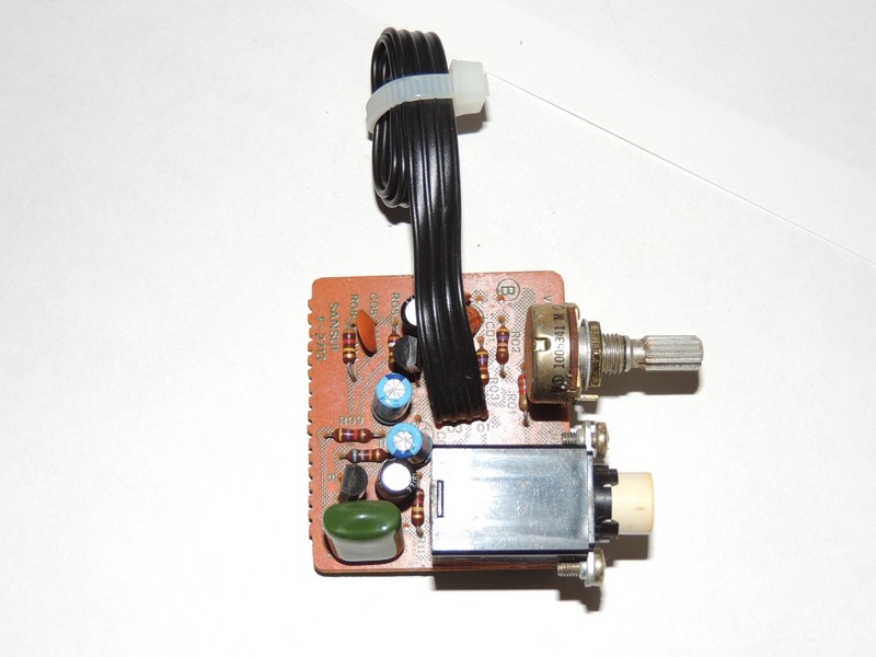 Sansui G-3000 Microphone Amp Circuit Board Assembly F-2713 gallery
