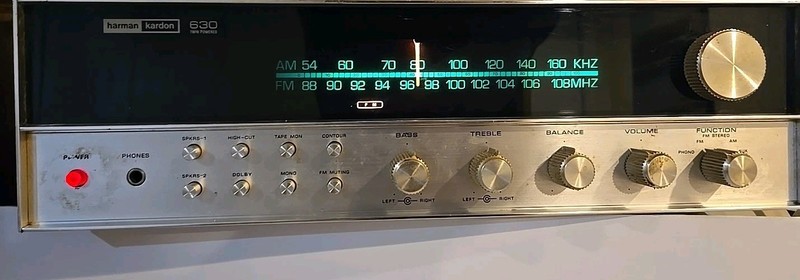 Harman Kardon HK 630 Twin Powered Reciever. Powers On May Need Service