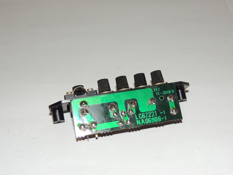 Yamaha CR-2020 External Antenna Connection Assembly NA06906 gallery