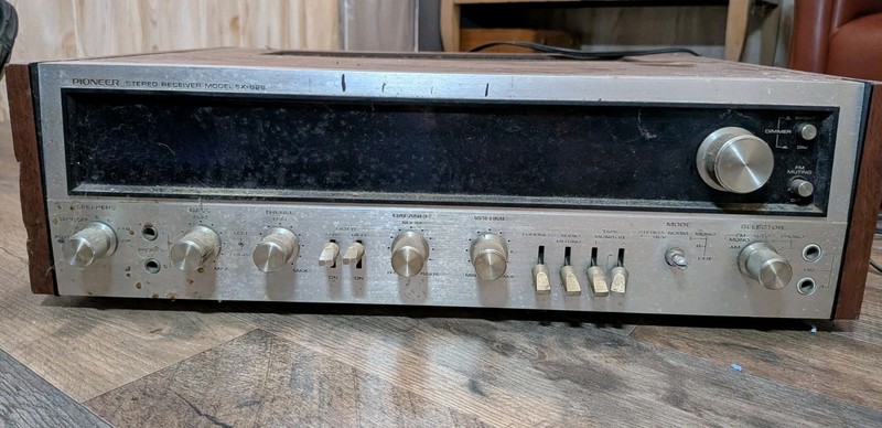 Pioneer SX-828 Vintage Stereo Receiver Model SX-828 Home Audio Component