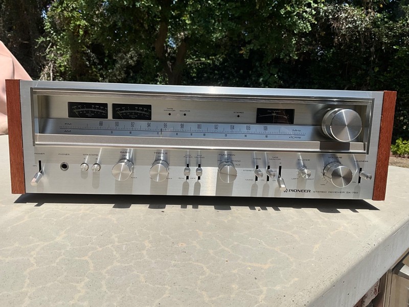 Pioneer SX-780 Stereo Receiver, Restored/Serviced w/ New Veneer & Capacitors!