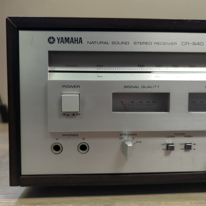 Yamaha CR-840 Stereo Receiver FOR PARTS ONLY gallery