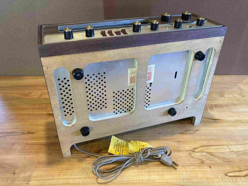 NEW Fisher 500-T / 700-T Receiver Case/Cabinet Feet Set gallery
