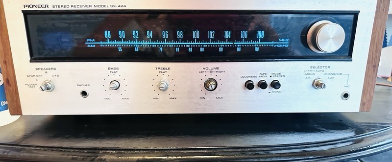 Pioneer SX-424 Stereo Receiver EUC Cleaned & Fully Tested! gallery
