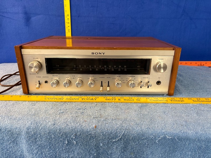Sony STR-7055 Vintage AM/FM Stereo Receiver