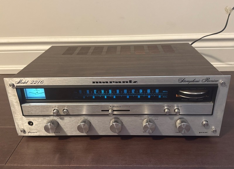 Marantz Stereophonic Receiver Model 2216