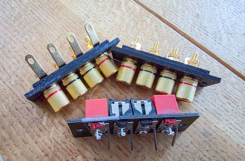 MARANTZ 2275 RECEIVER ONE (1x) SPEAKER BINDING POST STRIP FOR THE REPLACEMENT