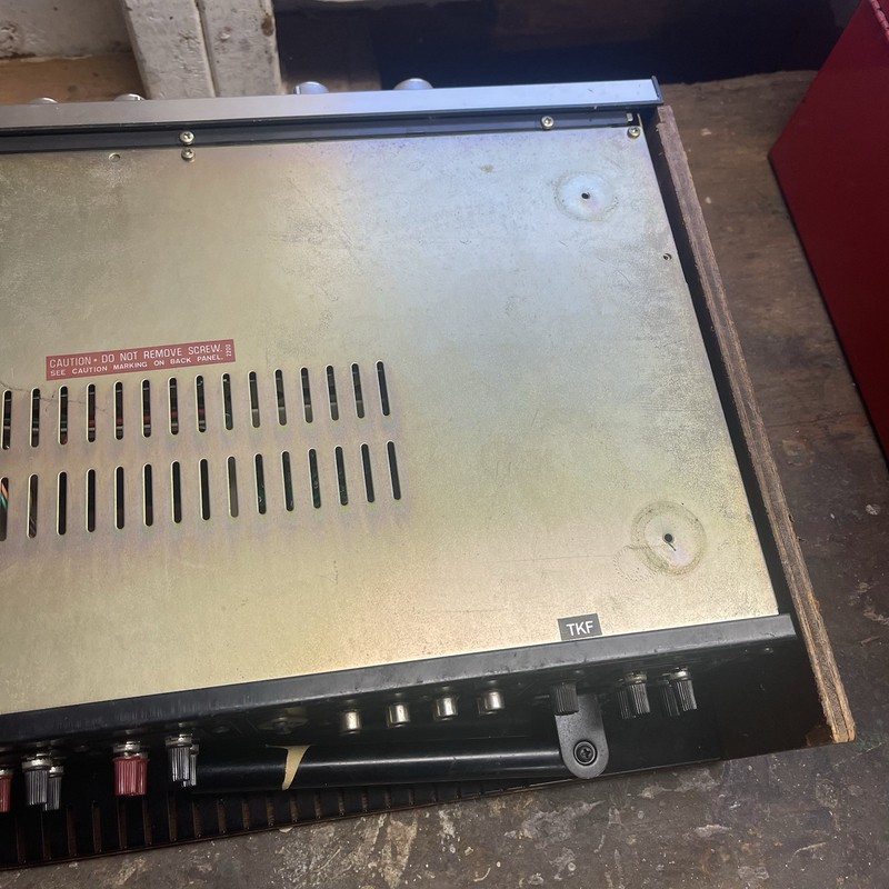 Vintage Kenwood KR-2600 AM/FM Stereo Receiver gallery