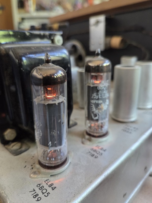 The FISCHER R31S Tube Receiver gallery