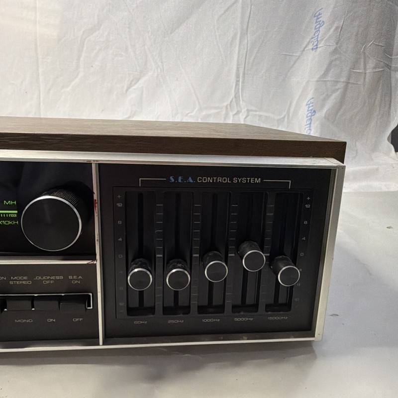 Intake JVC VR 5511 Fm/Am Stereo Receiver 1970s Black/brown gallery