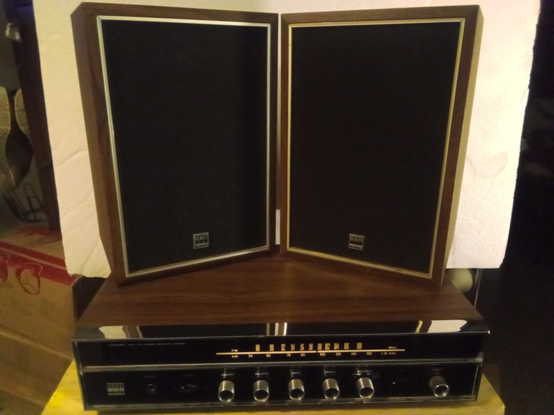 1960’s BSR McDonald 20 Component AM-FM Stereo Receiver with Speakers (Read)