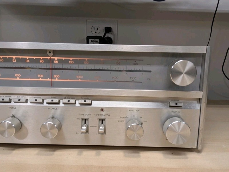 Harman Kardon HK-670 Twin Powered DC Stereo Receiver AM FM AUX & PHONO (MM) gallery