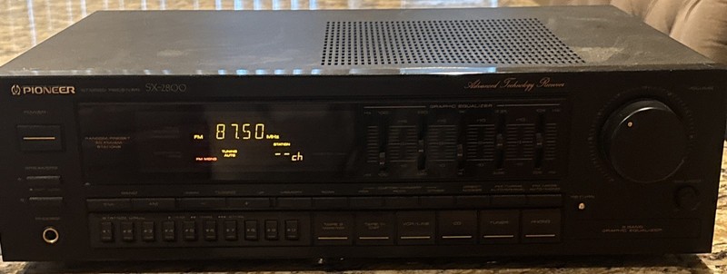 Pioneer SX-2800 Stereo AM/FM Receiver-5 Band Graphic Equalizer Tested Clean