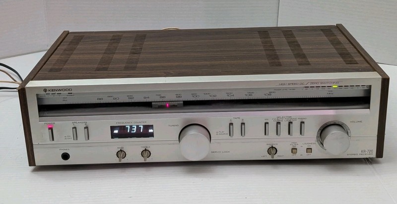 VINTAGE Kenwood KR-720 AM/FM Stereo Tuner Amplifier Receiver gallery
