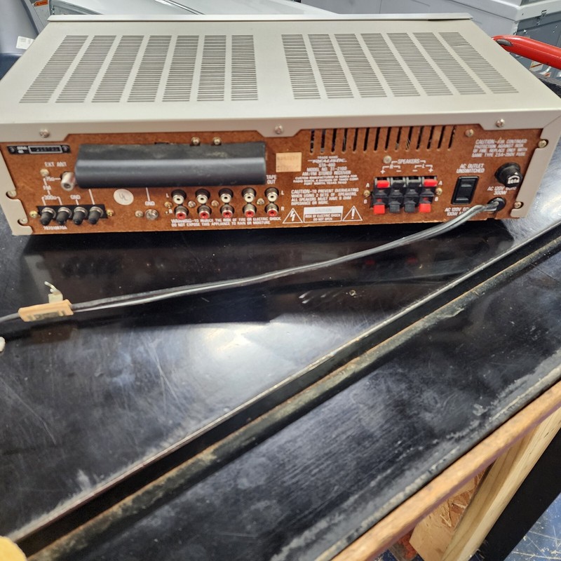 Vintage Realistic STA-460 AM / FM Stereo Receiver NOT TESTED Unknown Condition gallery