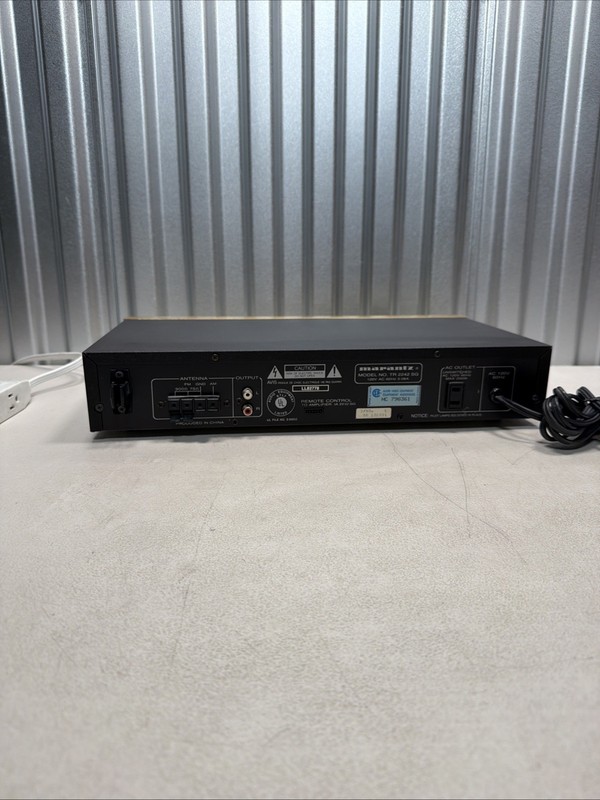 Marantz TR 2242 SG Tuner Collector’s Edition Series AM/FM Gold - Working! gallery