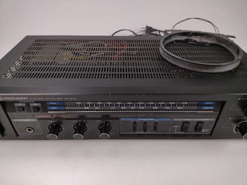 Vintage Pioneer SX-212 Integrated Amplifier / Receiver - tested and working