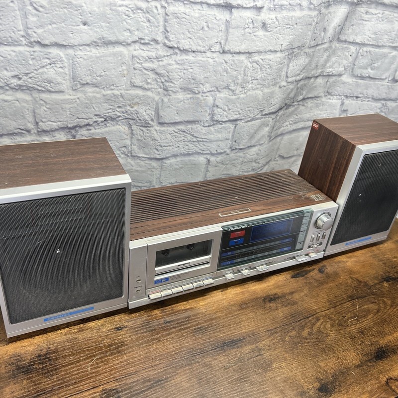 Vintage Rare Soundesign AM/FM Stereo System Cassette Model 3893 Recorder gallery