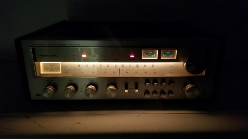 Vintage REALISTIC STA-2000 Solid State Am/Fm Stereo Receiver