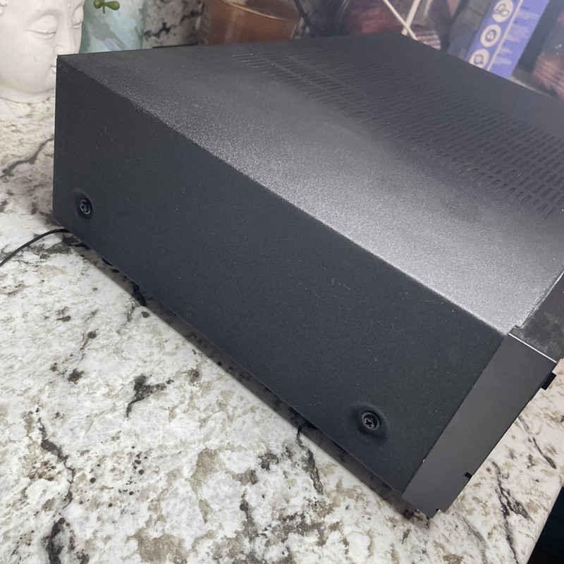 REALISTIC STA-2150 DIGITAL SYNTHESIZED AM/FM STEREO RECEIVER 100 WPC gallery