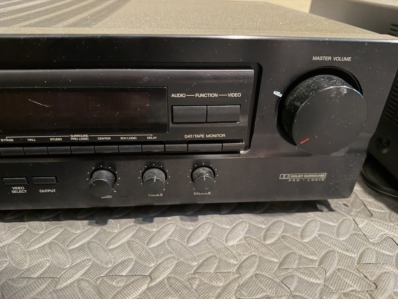 🍒 Vintage Denon AVR-800 AV Stereo Receiver working tested w/ wires gallery