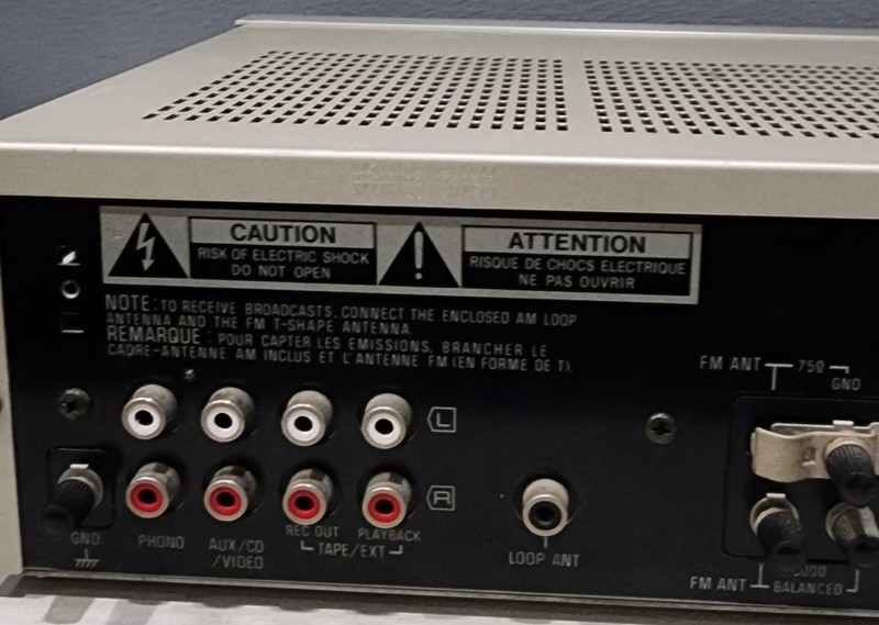 Technics SA-310 Quartz Synthesis AM/FM Stereo Receiver gallery