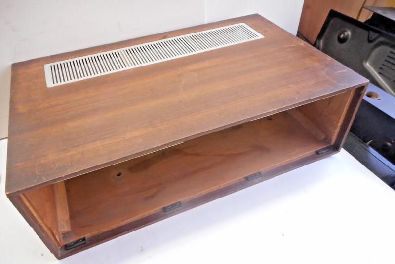 YAMAHA CR-600 STEREO RECEIVER - WOOD CABINET W/SCREWS - PARTING OUT gallery
