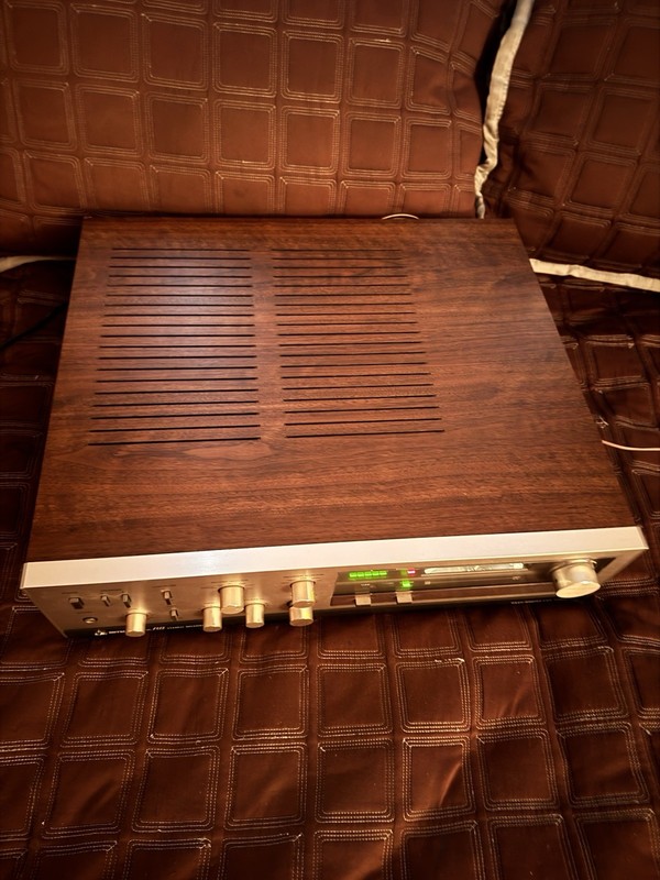 1980 Mitsubishi DA-R8 Stereo Receiver 35watts 8 Ohms Quadraphonic/ Phono Input gallery